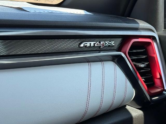 2023 GMC Canyon 4WD Crew Cab Short Box AT4X