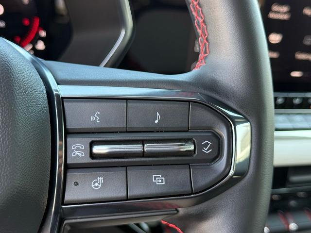 2023 GMC Canyon 4WD Crew Cab Short Box AT4X