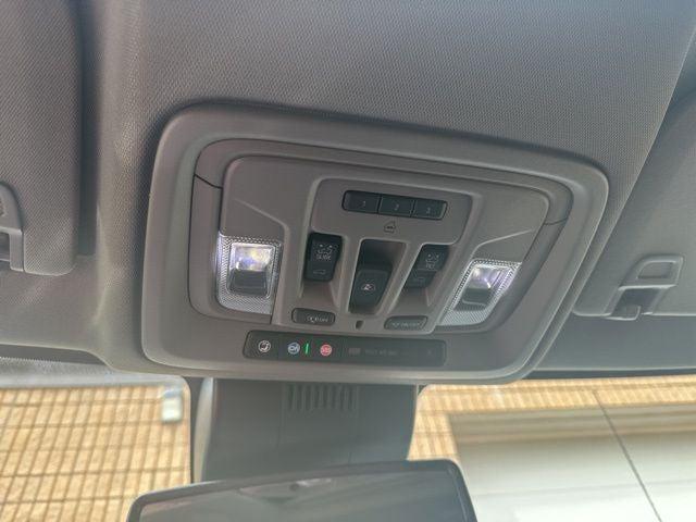 2023 GMC Sierra 1500 4WD Crew Cab Standard Box SLT