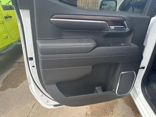 2023 GMC Sierra 1500 4WD Crew Cab Standard Box SLT
