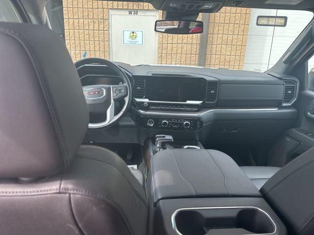 2023 GMC Sierra 1500 4WD Crew Cab Standard Box SLT