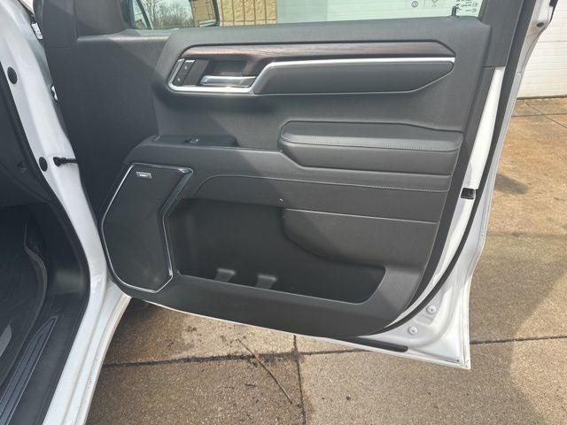 2023 GMC Sierra 1500 4WD Crew Cab Standard Box SLT