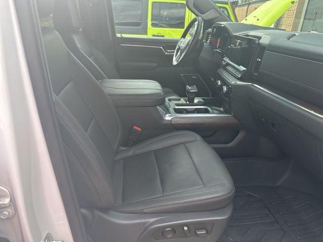 2023 GMC Sierra 1500 4WD Crew Cab Standard Box SLT