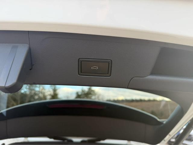 2021 Volkswagen Atlas Cross Sport 3.6L V6 SEL Premium R-Line