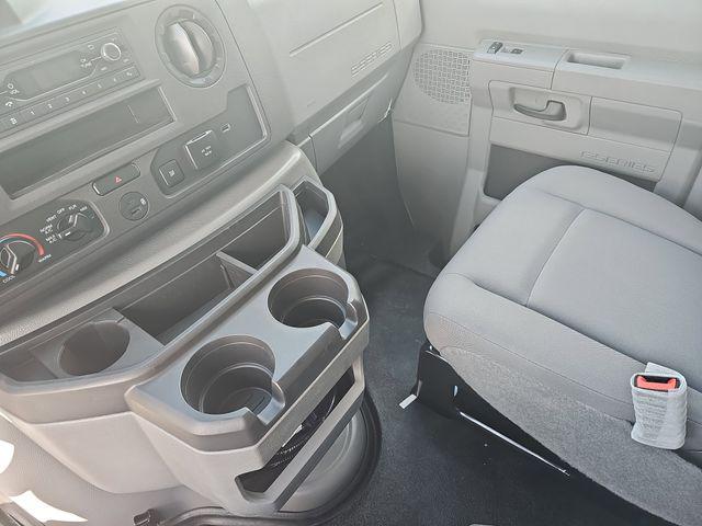 2026 Ford E-350 Cutaway Base