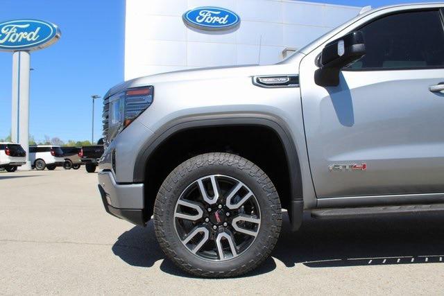 2024 GMC Sierra 1500 4WD Crew Cab Short Box AT4