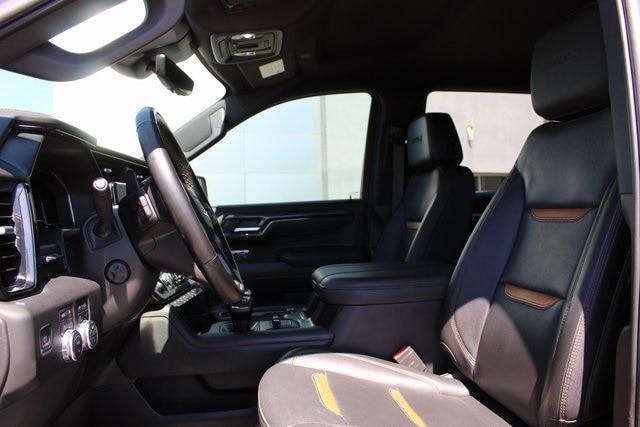 2024 GMC Sierra 1500 4WD Crew Cab Short Box AT4