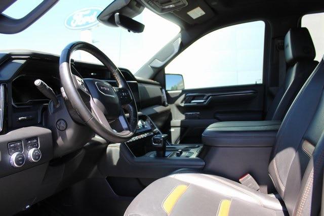 2024 GMC Sierra 1500 4WD Crew Cab Short Box AT4