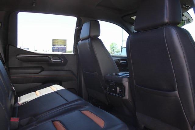 2024 GMC Sierra 1500 4WD Crew Cab Short Box AT4