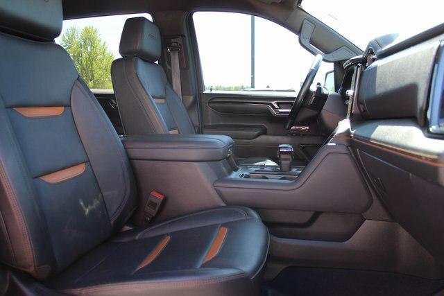 2024 GMC Sierra 1500 4WD Crew Cab Short Box AT4
