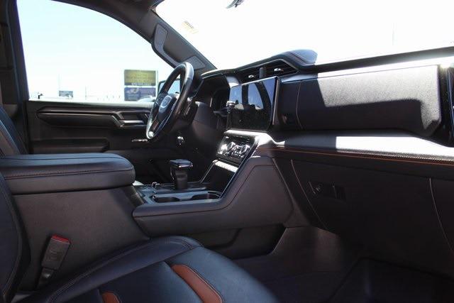 2024 GMC Sierra 1500 4WD Crew Cab Short Box AT4