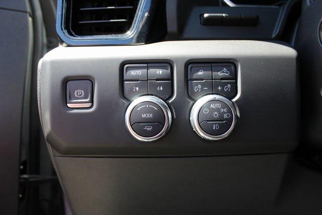 2024 GMC Sierra 1500 4WD Crew Cab Short Box AT4