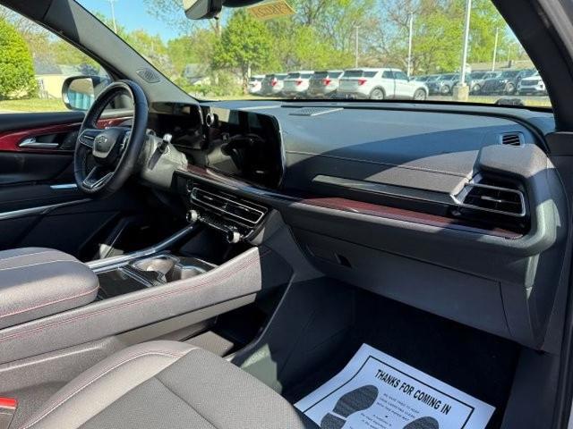 2025 Chevrolet Traverse AWD Z71