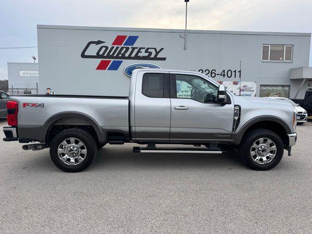 2023 Ford F-350 LARIAT