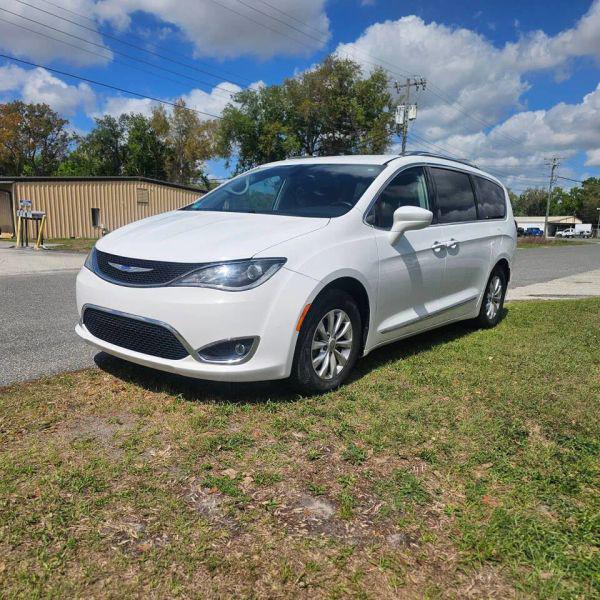 2018 Chrysler Pacifica Touring L for sale in Lakeland, FL