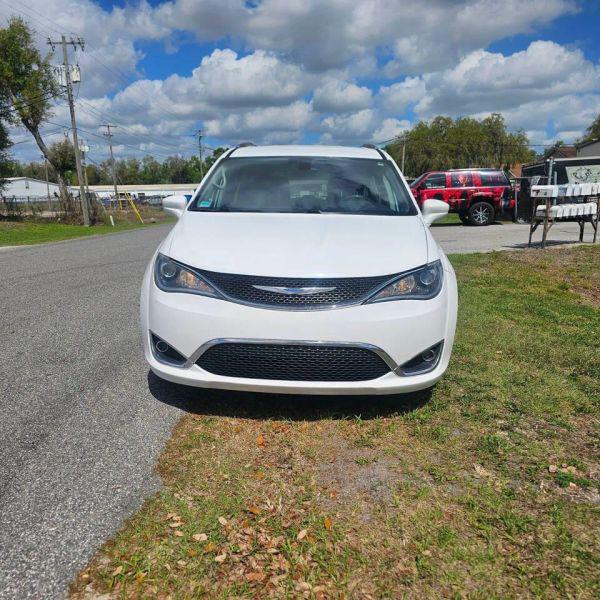 2018 Chrysler Pacifica Touring L
