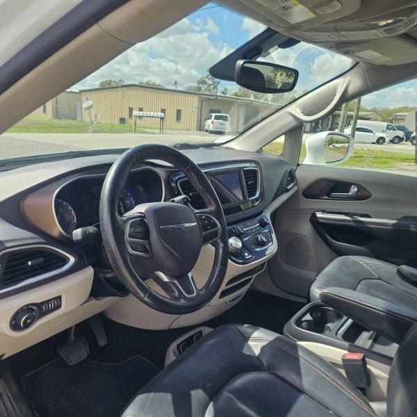 2018 Chrysler Pacifica Touring L