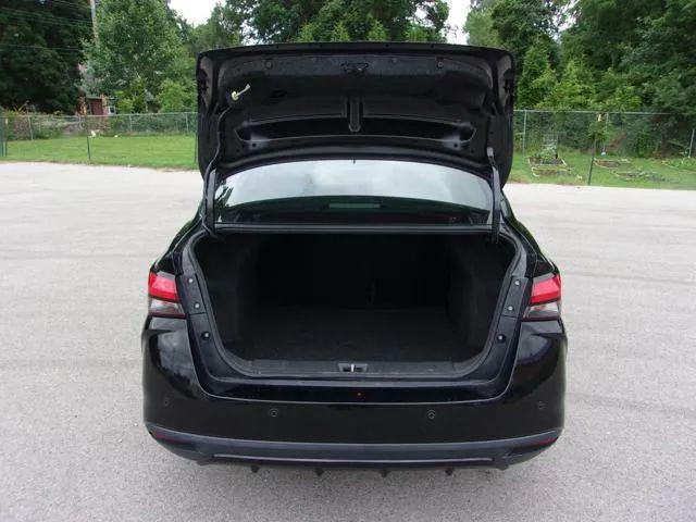 2021 Nissan Versa S Xtronic CVT