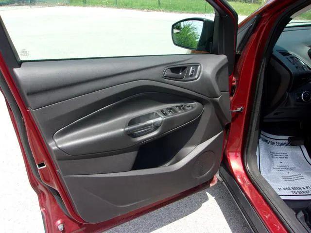 2015 Ford Escape S