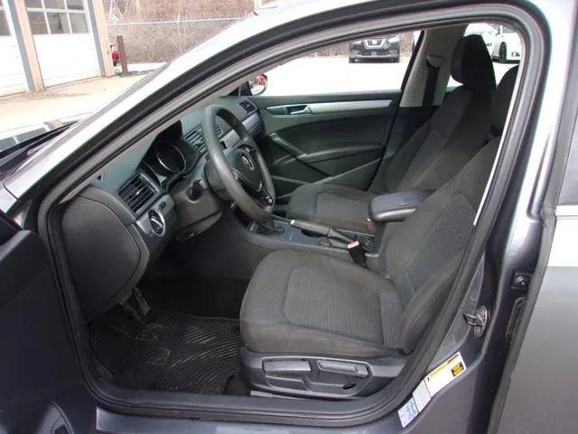 2017 Volkswagen Passat 1.8T S