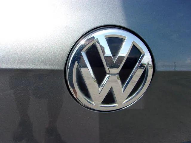 2017 Volkswagen Golf TSI Wolfsburg Edition 4-Door