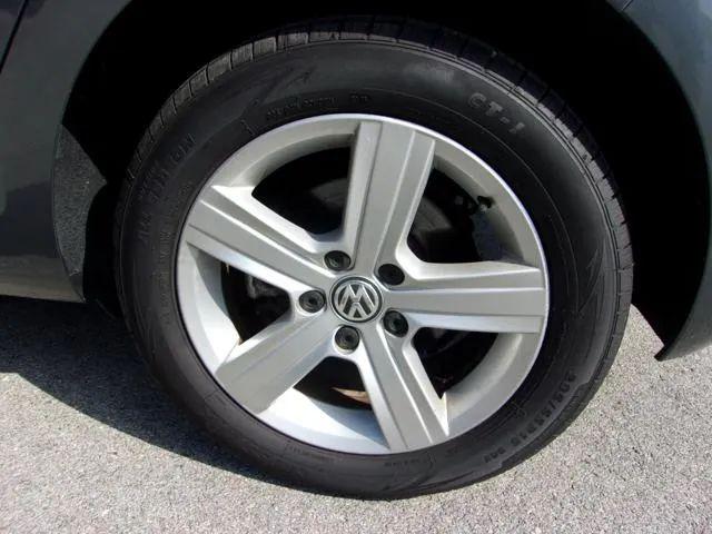 2017 Volkswagen Golf TSI Wolfsburg Edition 4-Door
