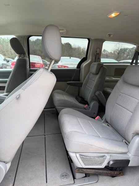2008 Chrysler Town & Country LX