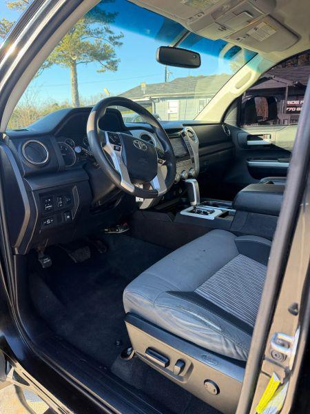 2014 Toyota Tundra SR5 5.7L V8