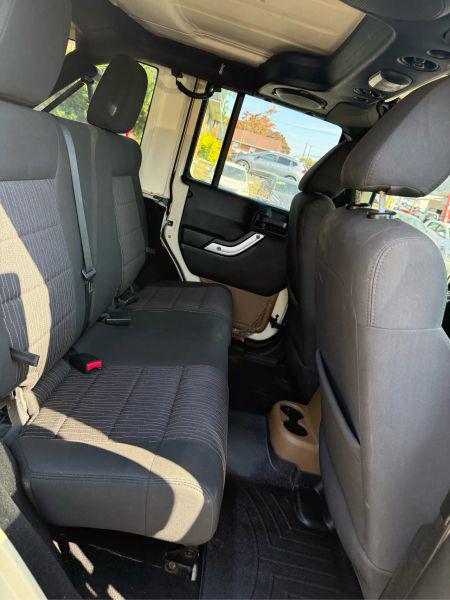 2011 Jeep Wrangler Unlimited Sahara