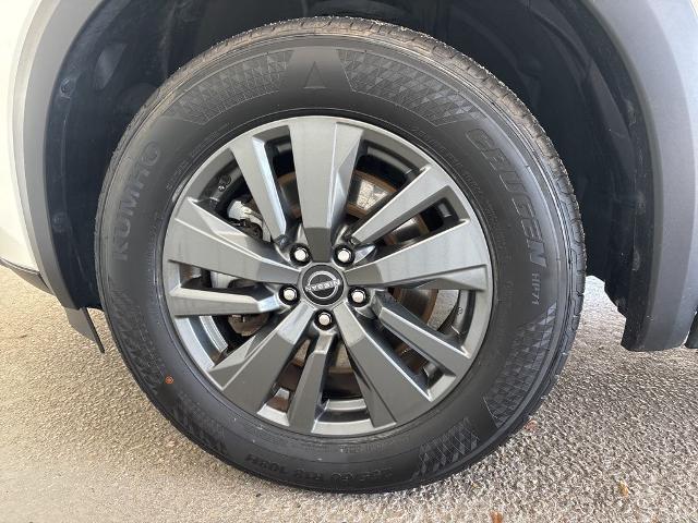 2024 Nissan Pathfinder SV 4WD
