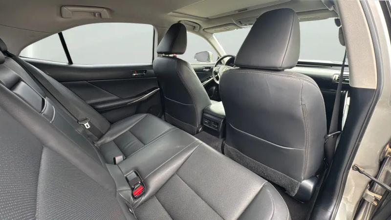 2016 Lexus IS 300 300