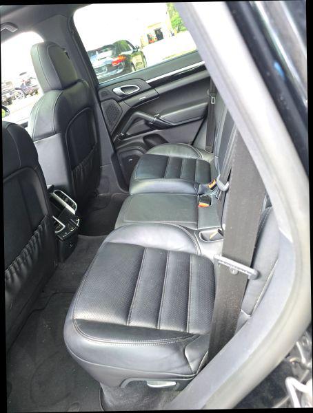 2018 Porsche Cayenne Platinum Edition