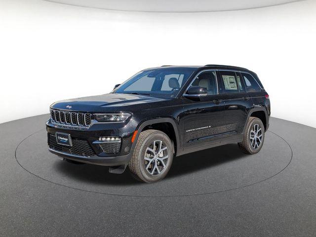 2025 Jeep Grand Cherokee GRAND CHEROKEE LAREDO X 4X4