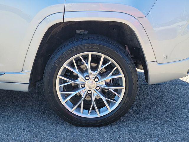 2022 Jeep Grand Cherokee Summit 4x4