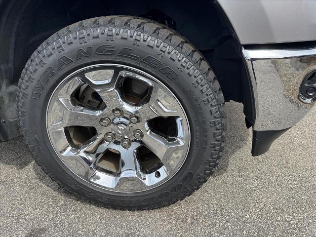 2019 Ram 1500 Big Horn/Lone Star Crew Cab 4x4 5'7" Box