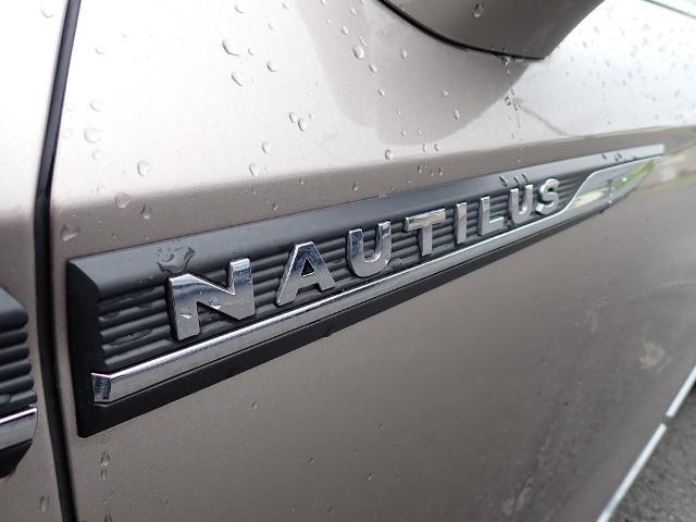 2019 Lincoln Nautilus Standard