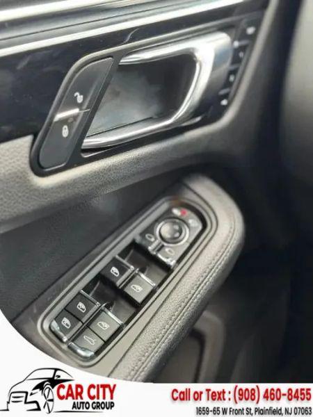 2016 Porsche Macan S