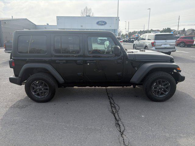 2025 Jeep Wrangler 4-Door Summit 4x4