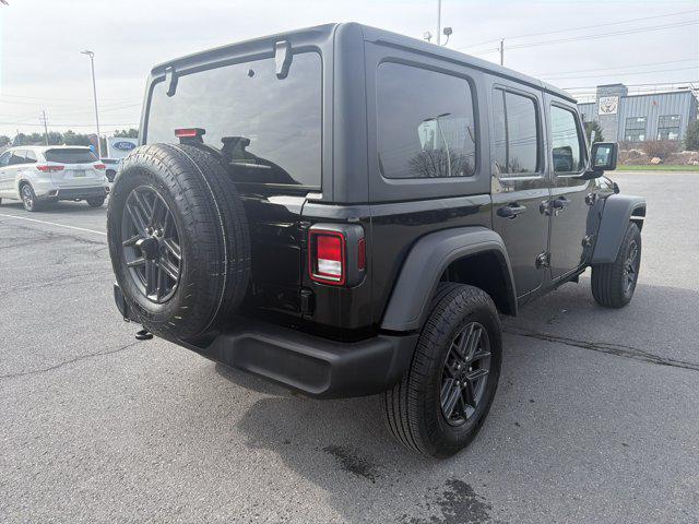 2025 Jeep Wrangler 4-Door Summit 4x4