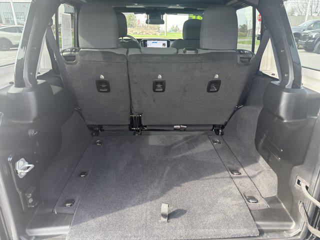 2025 Jeep Wrangler 4-Door Summit 4x4