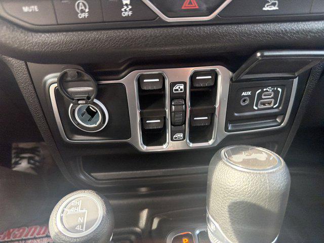 2025 Jeep Wrangler 4-Door Summit 4x4