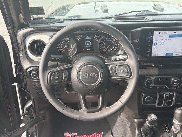 2025 Jeep Wrangler 4-Door Summit 4x4