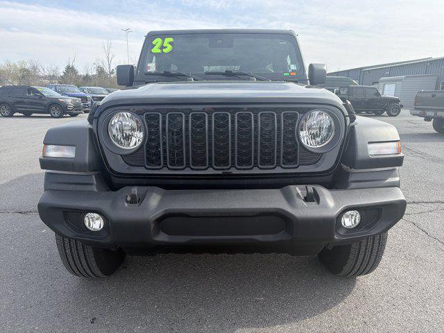 2025 Jeep Wrangler 4-Door Summit 4x4
