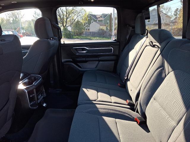 2022 Ram 1500 Big Horn Crew Cab 4x4 5'7" Box