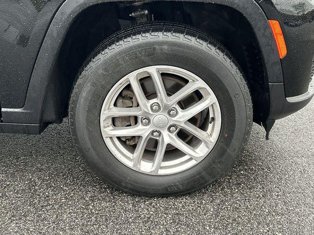 2023 Jeep Grand Cherokee L Laredo 4x4