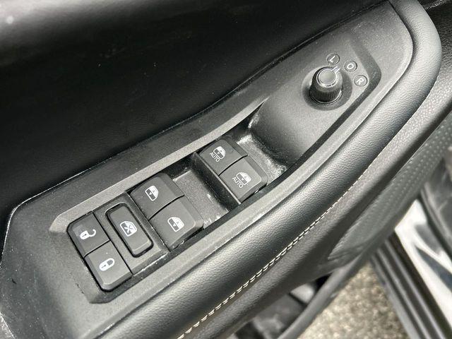 2023 Jeep Grand Cherokee L Laredo 4x4