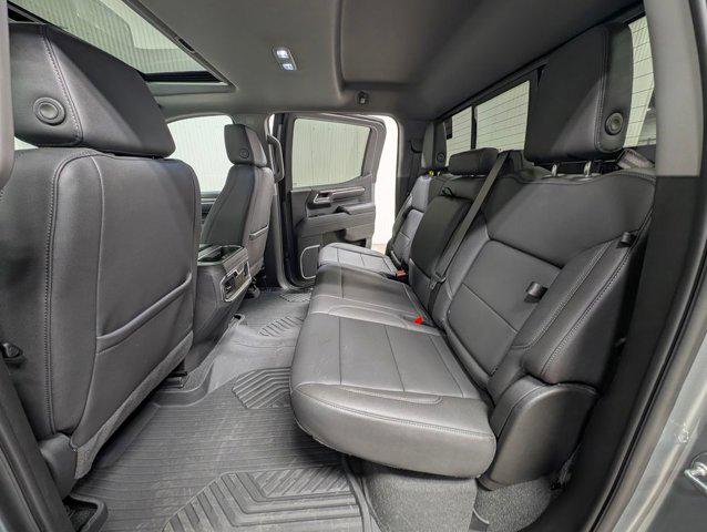 2025 Chevrolet Silverado 1500 4WD Crew Cab Short Bed LTZ