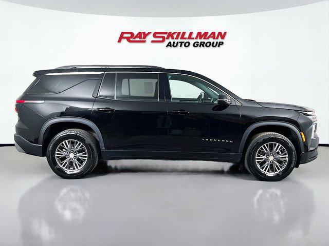 2025 Chevrolet Traverse AWD LT