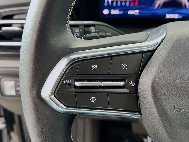2025 Chevrolet Traverse AWD LT