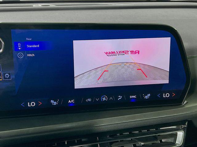 2025 Chevrolet Traverse AWD LT